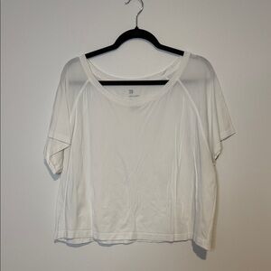 All in Motion White Short Sleeve Women's Top